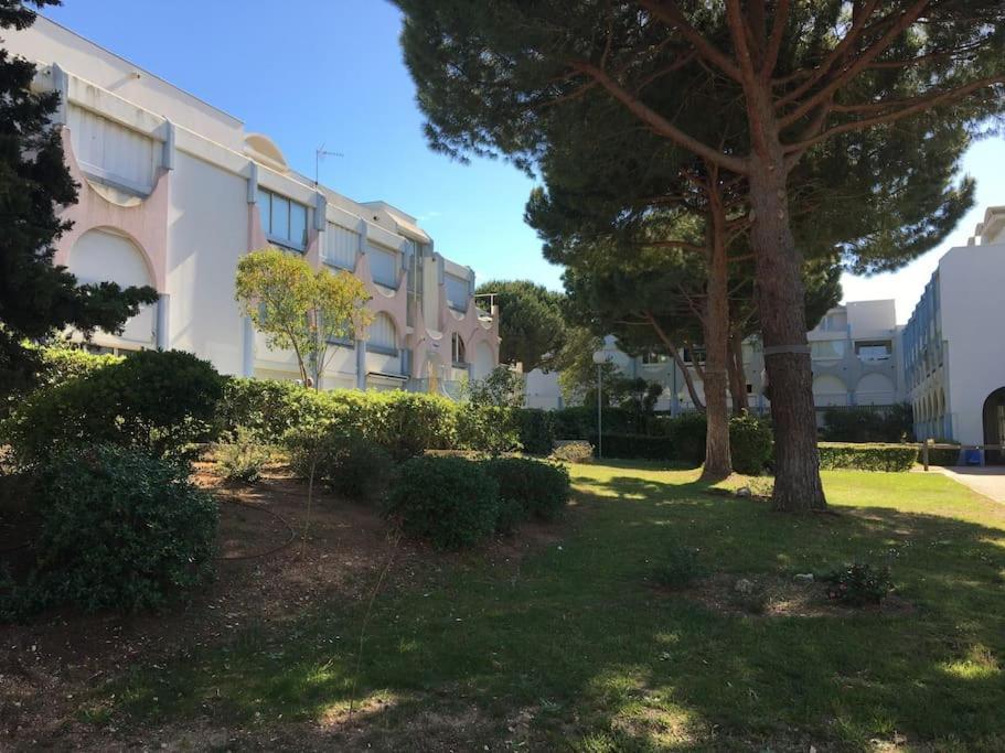 Tres Beau Studio Au Grau Du Roi Tout Equipe 33M2 Le Grau-du-Roi Kültér fotó